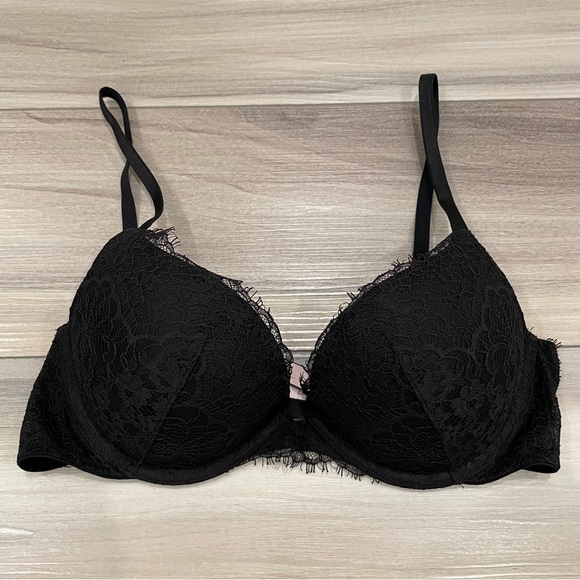 VICTORIA'S SECRET Dream Angels Underwire Push-Up Lace Bra Size 34C Sheer Sides - Picture 14 of 15